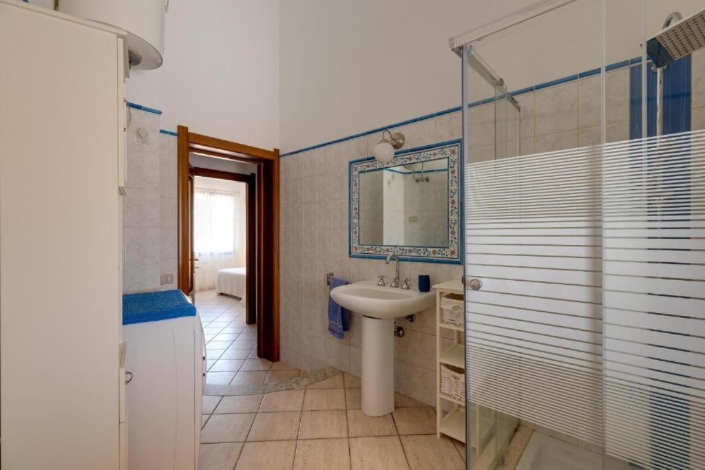 La Casa Delle Zie - Cabras Villa Exterior foto