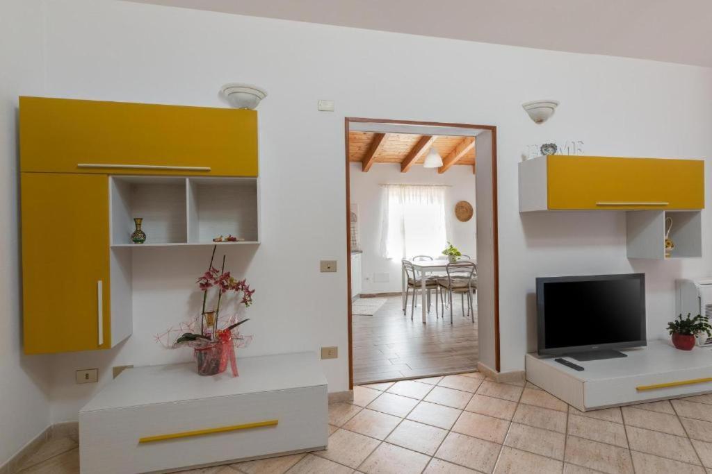 La Casa Delle Zie - Cabras Villa Exterior foto